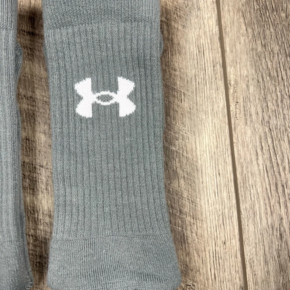 Under Armour size lightly